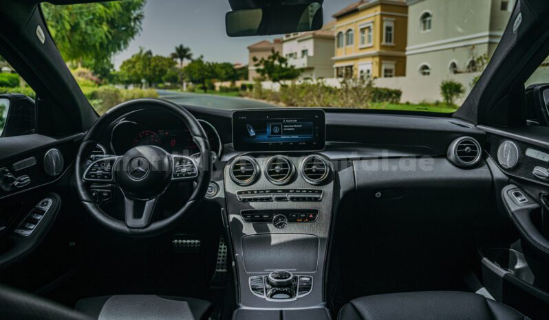 
Mercedes-Benz C 300 full									